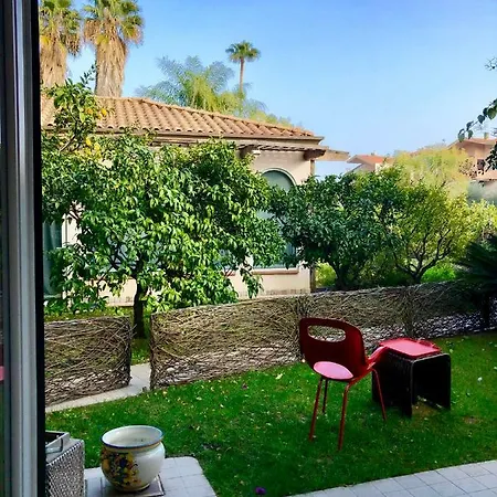 Sanremo, Relax Sul Mare Di Porto Sole, Tra Fiori E Profumi アパート *